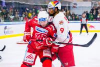 Rok Ticar (KAC) und Ali Wukovits (EC RBS) (c) GEPA pictures Gintare Karpaviciute.